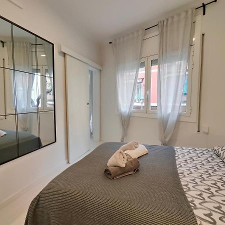 Family Apartment Close To Parc Gueell Barcelona Exterior photo